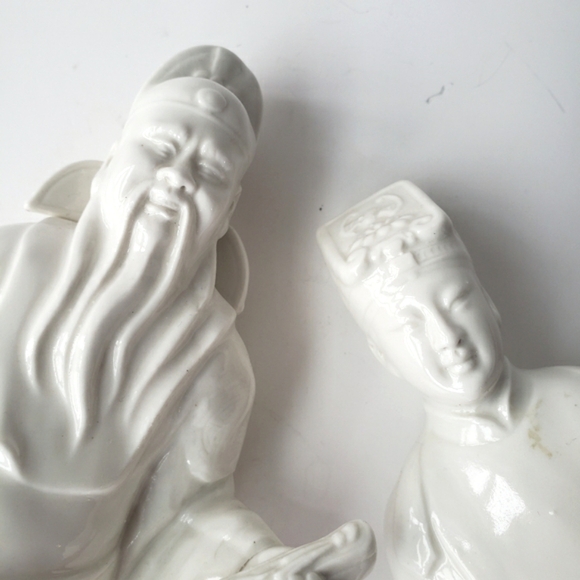Blanc de Chine Asian Art Style Chinese man & woman White Porcelain Statues - Picture 4 of 4